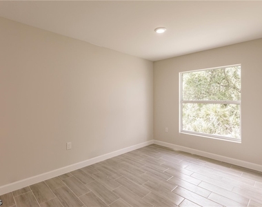 3844/3846 Kittyhawk Drive - Photo Thumbnail 15