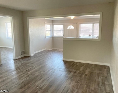 334 Palmetto Drive - Photo Thumbnail 7