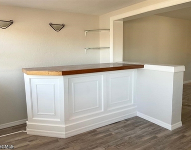 334 Palmetto Drive - Photo Thumbnail 2
