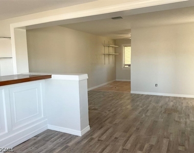334 Palmetto Drive - Photo Thumbnail 3