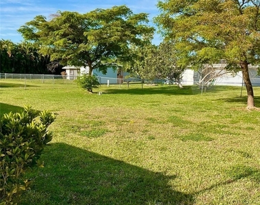 1806 Se 1st Avenue - Photo Thumbnail 15