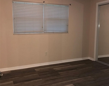 1806 Se 1st Avenue - Photo Thumbnail 6