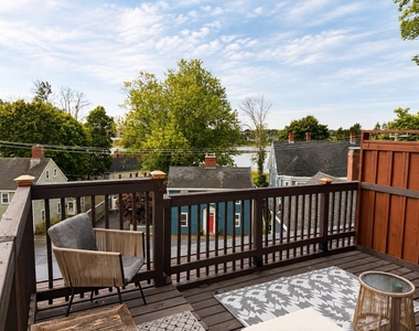 348 Maplewood - Photo Thumbnail 20