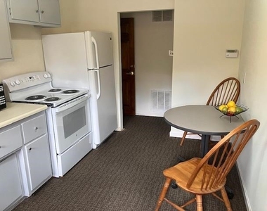 81 Portsmouth - Photo Thumbnail 14