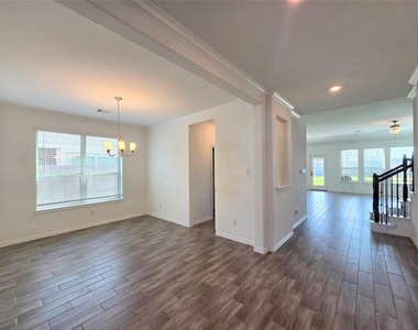 4826 Albany Ridge Lane - Photo Thumbnail 8