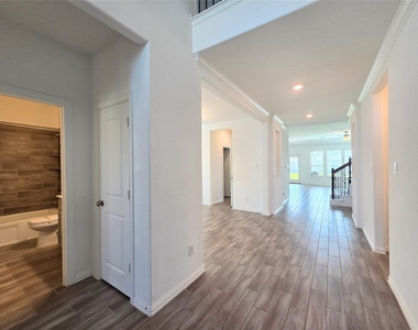 4826 Albany Ridge Lane - Photo Thumbnail 5