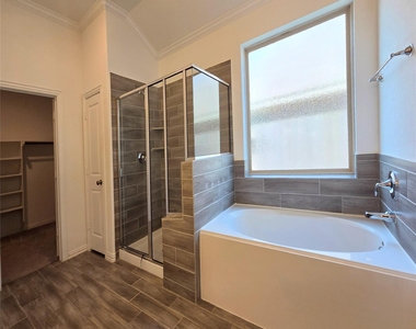 4826 Albany Ridge Lane - Photo Thumbnail 18