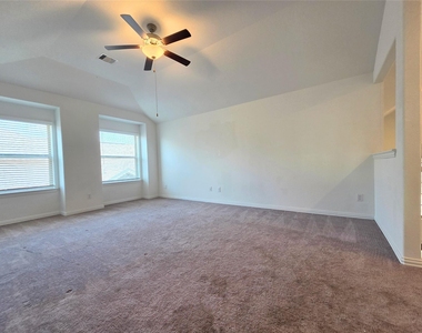 4826 Albany Ridge Lane - Photo Thumbnail 21