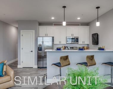 1230 Elm - Photo Thumbnail 3