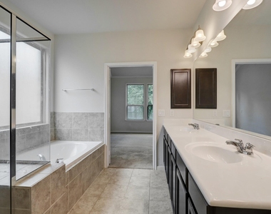 16617 Conner Creek Lane - Photo Thumbnail 15