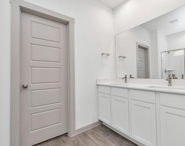 706 Boer Plains Drive - Photo Thumbnail 28