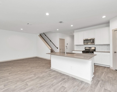706 Boer Plains Drive - Photo Thumbnail 15