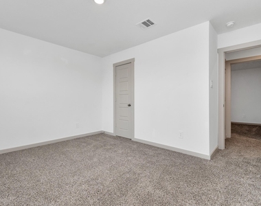 706 Boer Plains Drive - Photo Thumbnail 38