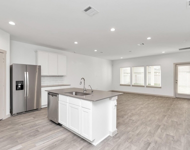 706 Boer Plains Drive - Photo Thumbnail 11