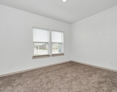 706 Boer Plains Drive - Photo Thumbnail 8