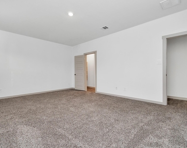 706 Boer Plains Drive - Photo Thumbnail 24