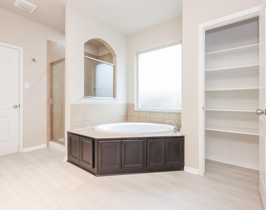 4243 Bayou Hollow Lane - Photo Thumbnail 23
