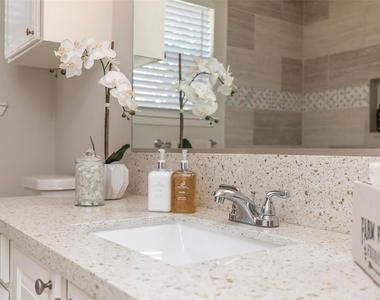 46 N Deerfoot Circle - Photo Thumbnail 22