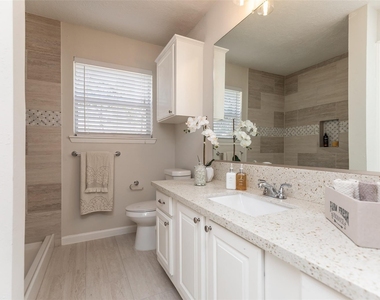 46 N Deerfoot Circle - Photo Thumbnail 21