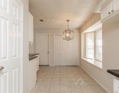 46 N Deerfoot Circle - Photo Thumbnail 10