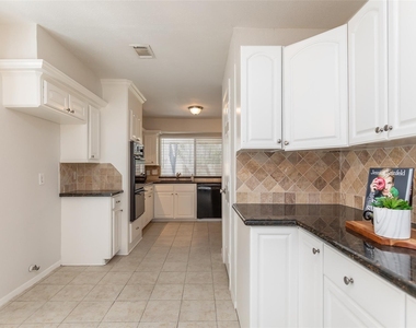 46 N Deerfoot Circle - Photo Thumbnail 13