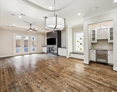 5025 Augusta Street - Photo Thumbnail 7