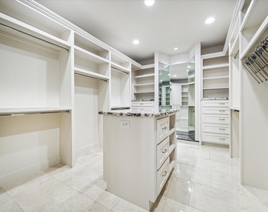 5025 Augusta Street - Photo Thumbnail 14