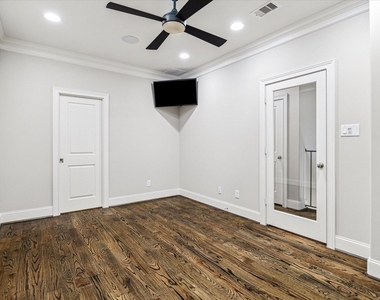 5025 Augusta Street - Photo Thumbnail 23