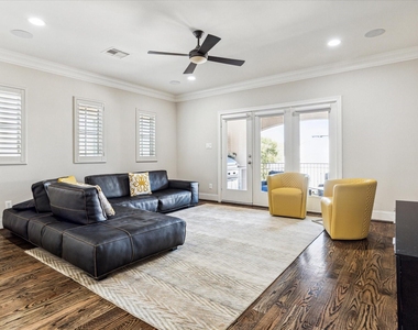 5025 Augusta Street - Photo Thumbnail 18