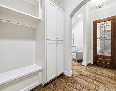 5025 Augusta Street - Photo Thumbnail 24
