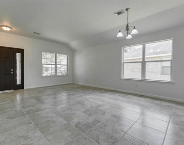 2226 Tremont Trail Lane - Photo Thumbnail 1