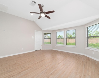 8326 Royal Breeze Drive - Photo Thumbnail 23