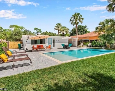 3024 Estey Avenue - Photo Thumbnail 15