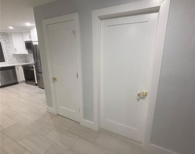 27157 Edenbridge Court - Photo Thumbnail 7