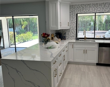 27157 Edenbridge Court - Photo Thumbnail 4