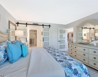 12945 Vanderbilt Drive - Photo Thumbnail 23