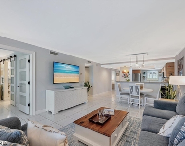 12945 Vanderbilt Drive - Photo Thumbnail 14