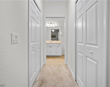 9735 Acqua Court - Photo Thumbnail 13