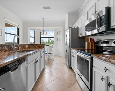 9735 Acqua Court - Photo Thumbnail 4