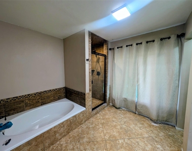 12506 Mill Ridge Drive - Photo Thumbnail 17