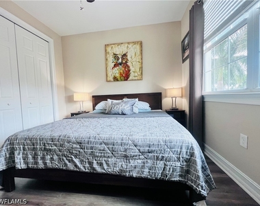 28008 Sosta Lane - Photo Thumbnail 20