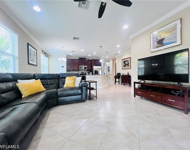 28008 Sosta Lane - Photo Thumbnail 9