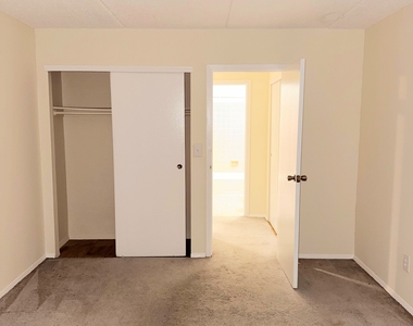 687 Bronx River Road - Photo Thumbnail 6