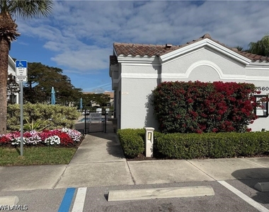 5640 Northboro Drive - Photo Thumbnail 17