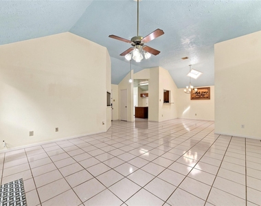 7723 Valera Lane - Photo Thumbnail 5