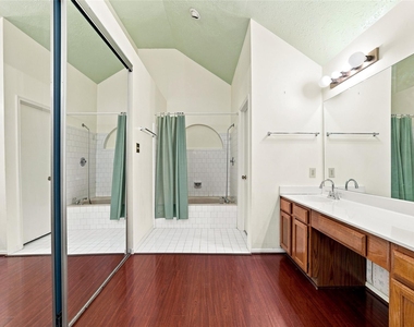 7723 Valera Lane - Photo Thumbnail 19