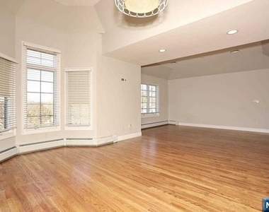 14 Kensington - Photo Thumbnail 31
