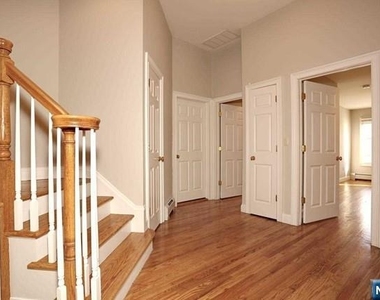 14 Kensington - Photo Thumbnail 23