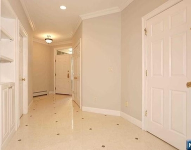 14 Kensington - Photo Thumbnail 3