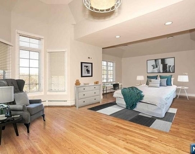 14 Kensington - Photo Thumbnail 32